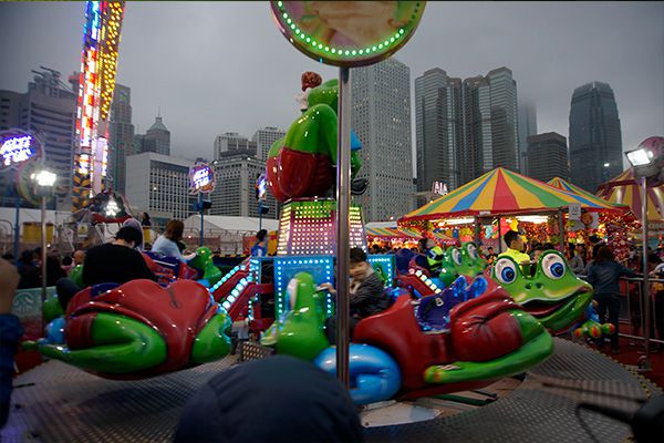 2018南宫电子游戏照明的娱乐灯用在香港中环佳年华展示